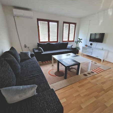 באניה לוקה Apartman Komfor מראה חיצוני תמונה