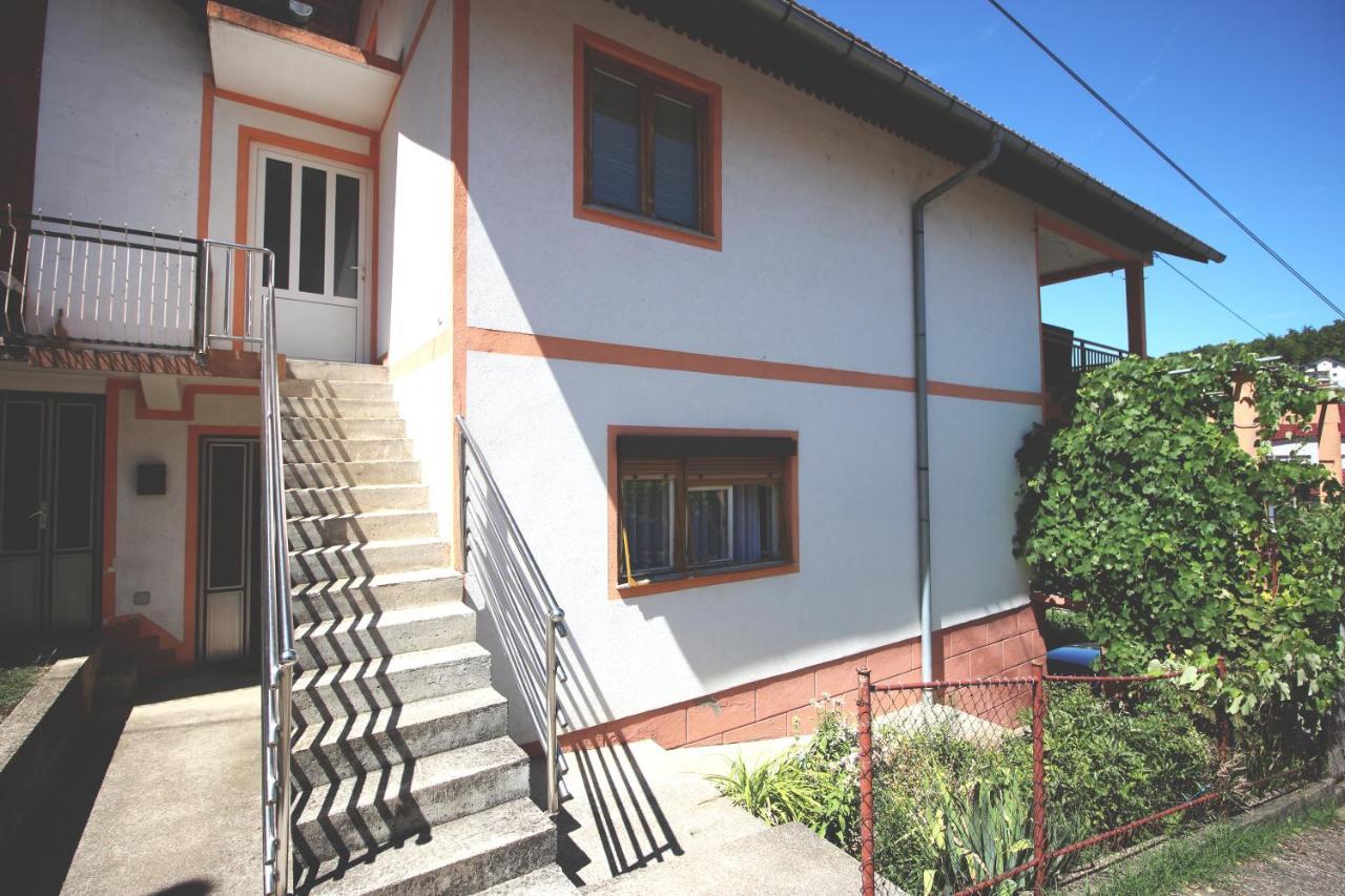 באניה לוקה Apartman Komfor מראה חיצוני תמונה