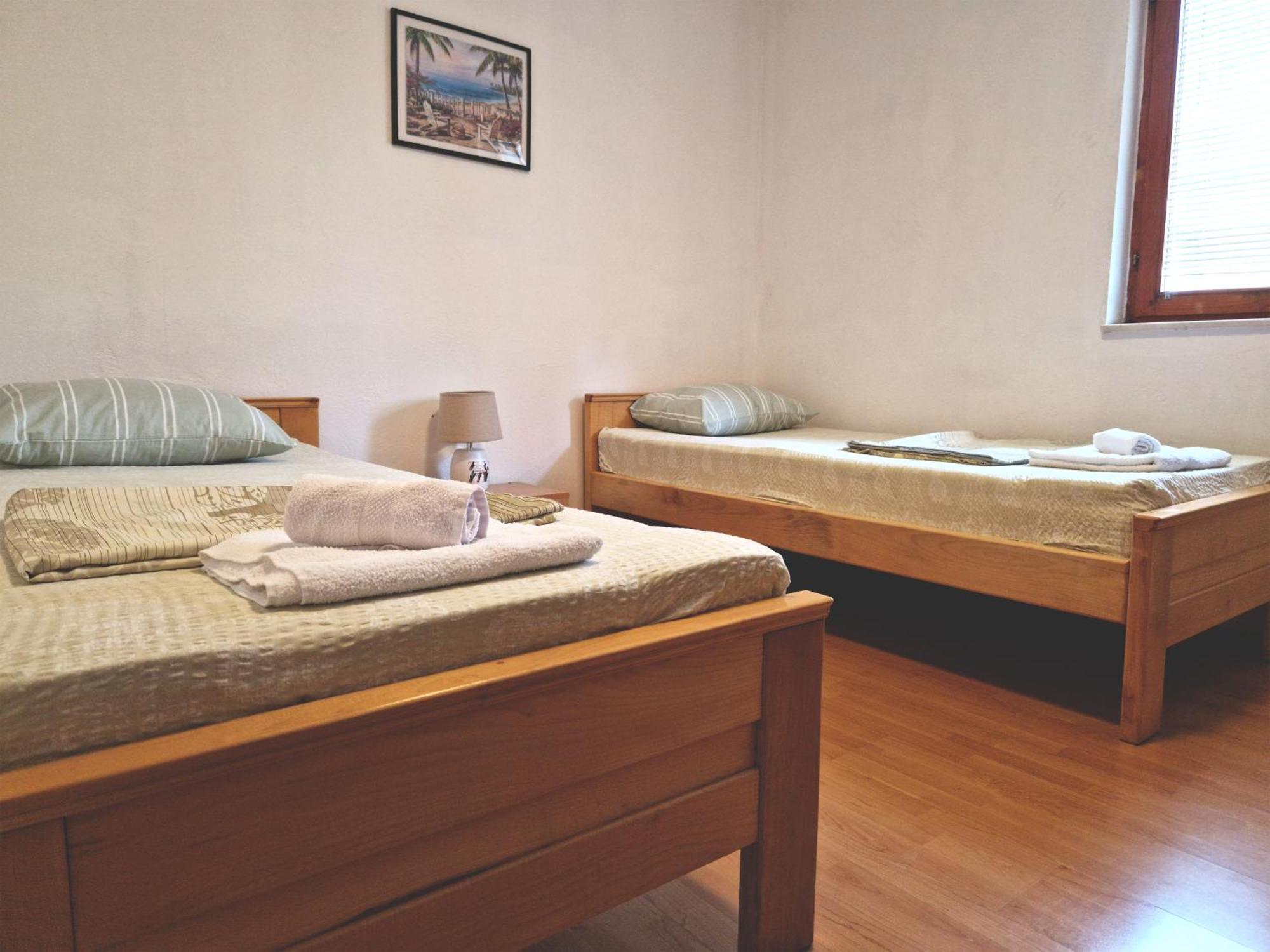 באניה לוקה Apartman Komfor מראה חיצוני תמונה